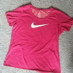 Nike T-shirt